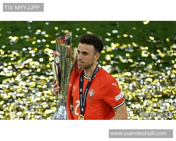 足球巨星C罗悲痛欲绝失去爱子心碎瞬间回顾