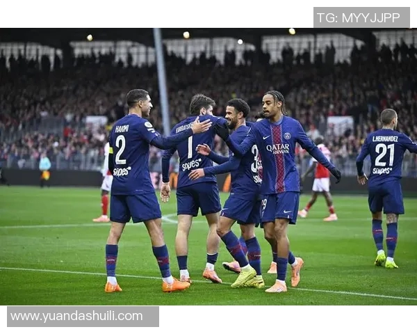 巴黎圣日耳曼与里昂的巅峰对决谁将笑到最后