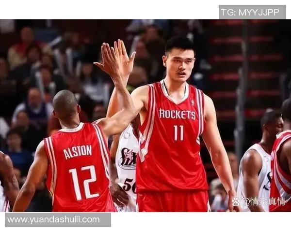 篮球场上的秘密身份其实我也是一位不为人知的篮球明星 篮球场上的秘密身份其实我也是一位不为人知的篮球明星
